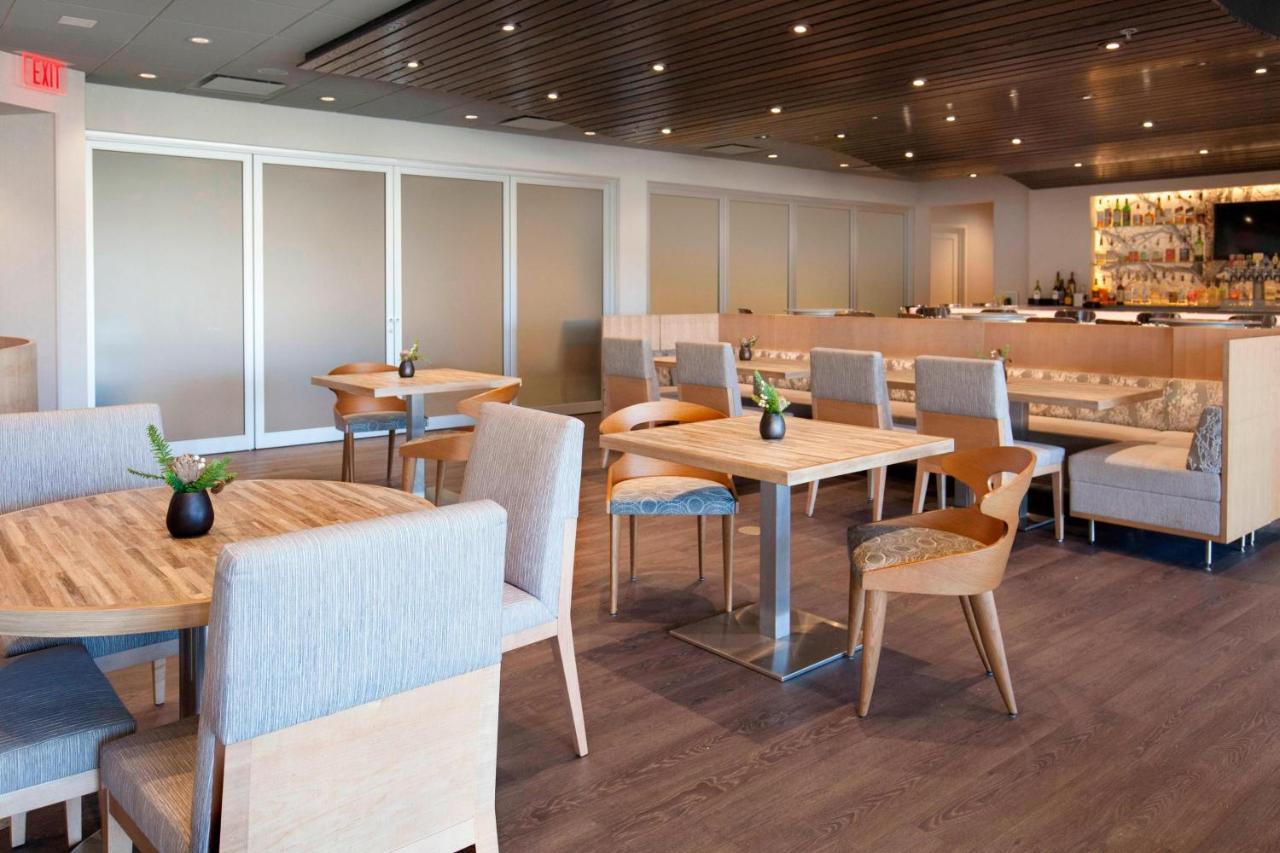Rochester Airport Marriott Εξωτερικό φωτογραφία