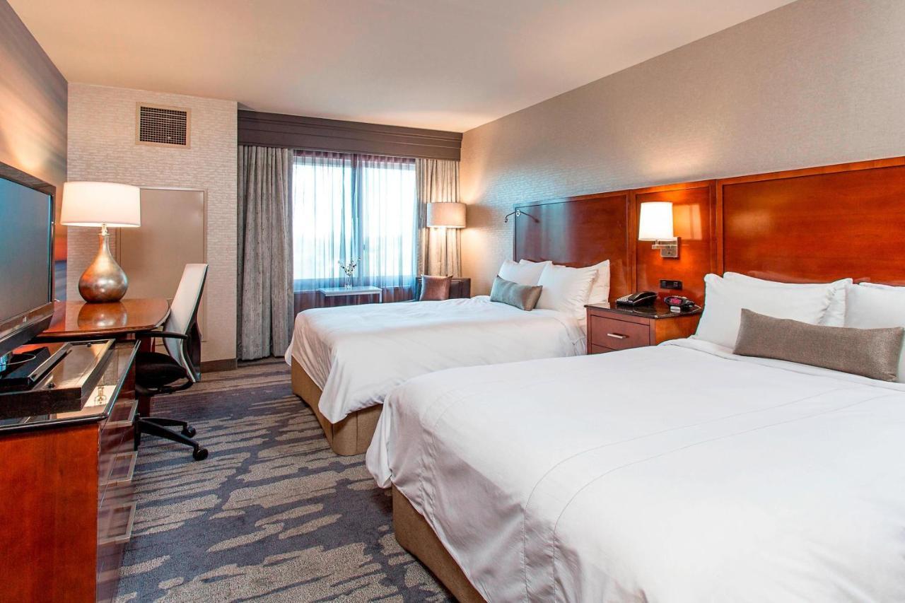 Rochester Airport Marriott Εξωτερικό φωτογραφία
