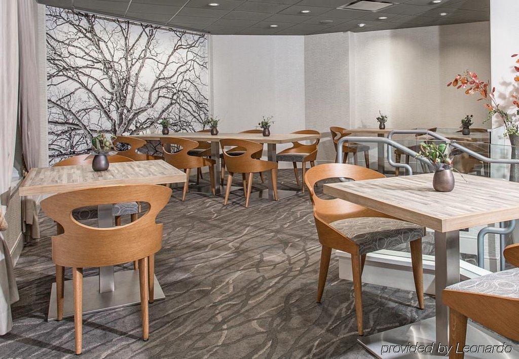 Rochester Airport Marriott Εξωτερικό φωτογραφία