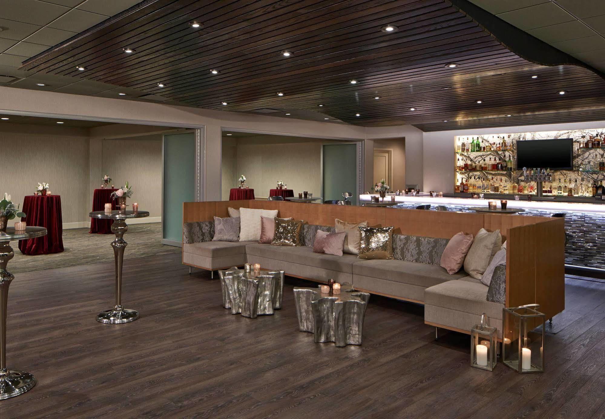 Rochester Airport Marriott Εξωτερικό φωτογραφία